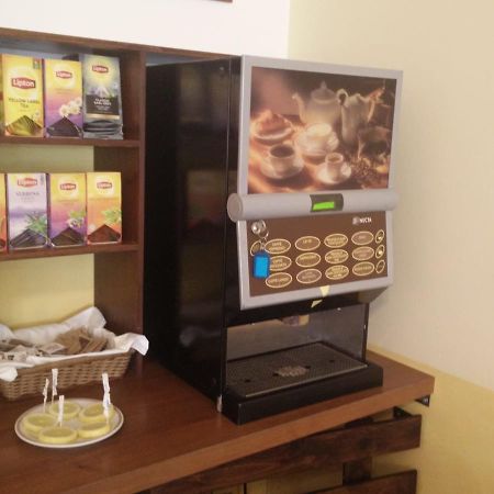 Hotel Ronconi ريميني المظهر الخارجي الصورة