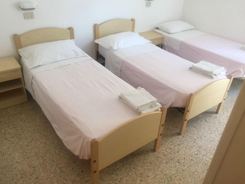 Hotel Ronconi ريميني المظهر الخارجي الصورة