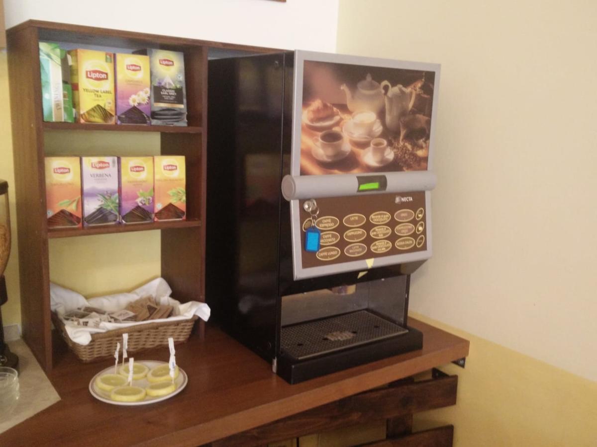 Hotel Ronconi ريميني المظهر الخارجي الصورة