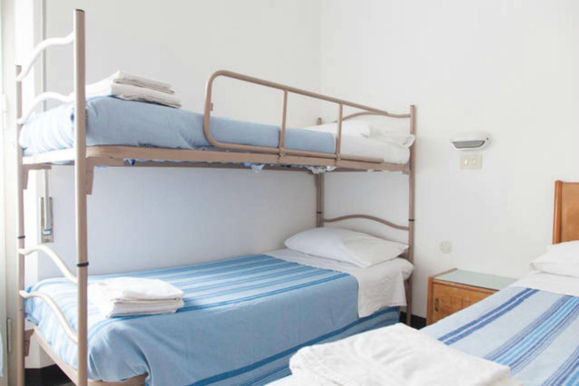 Hotel Ronconi ريميني المظهر الخارجي الصورة
